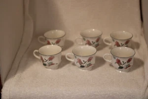 Mikasa Continental F3003 Silk Flowers Lot of 6 Coffee Cups, 8 ounce - Picture 1 of 9