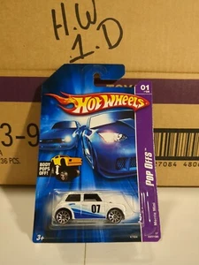 Hot Wheels 2007 Morris Mini Pop Offs White 10 Spoke - Picture 1 of 4