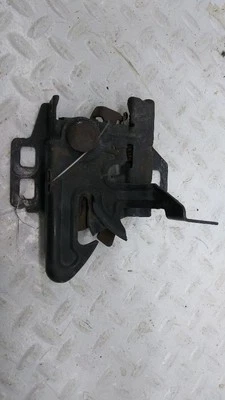 Защитный уловитель капота 15756432 подходит для 00-06 SUBURBAN 1500 - Изображение 1 из 4