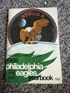 1969 Philadelphia Eagles Media Guide NFL Yearbook Apollo 11 - Bild 1 von 2