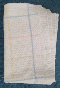 Mothercare Vintage Carrozzina Coperta Cialda Bianco Blu Rosa Giallo Check Made GB anni 90 - Foto 1 di 6
