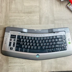 Microsoft Wireless Entertainment 7000 Model 1073 Keyboard Only NO DONGLE - Picture 1 of 4