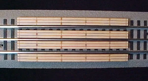 RR X Crossing for Lionel O 3-rail Straight Fastrack system. - Picture 1 of 9