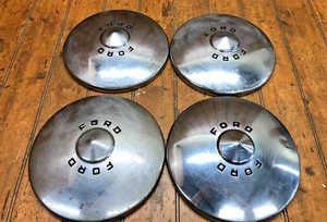 Set of 4 Vintage Ford Dog Dish 10-1/2" Hubcaps - Picture 1 of 2