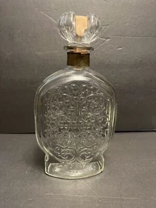 32oz Glass Bottle Embossed W/ Ornate Design Vintage Schenley Whiskey Decanter - Picture 1 of 7