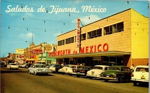 Vintage Postcard Mexico Tijuana Street View Woolworth Store Nacho Signs Old Cars - Picture 1 of 3
