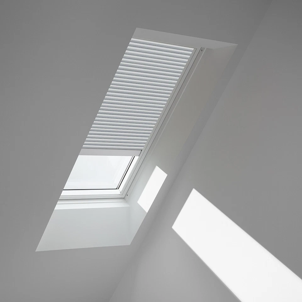 NEW VELUX Solar Double-Pleated Room-Darkening White color Shade for FCM 2246