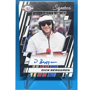 2023 Panini Prizm - Nascar 75th Anniversary Signatures Dick Berggren #75-DB (AU) - Bild 1 von 2