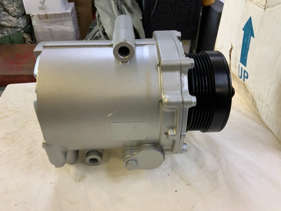 New AC A/C Compressor Fits: 2001 - 2005 Pontiac Montana 3.4L With Rear 67476 Foto 1 de 4