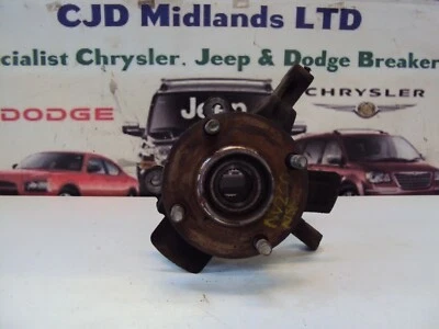 Nissan NV200 2013 1,5 DCI 2012-17 buje delantero pasajero lado izquierdo Foto 1 de 4