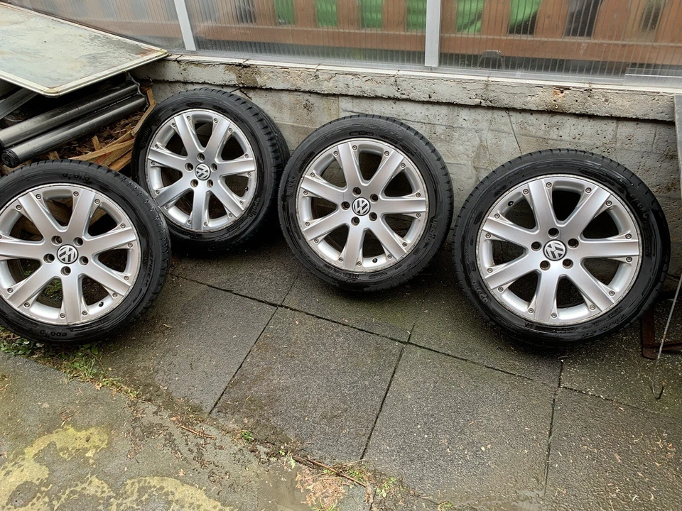 4er Satz Sommerreifen + Felgen 235 45 r17 von VW EOS gebraucht, Profil gut - Bild 1 von 4