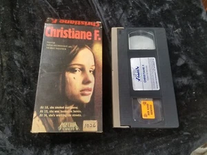 1984 CHRISTIANE F. VHS Tape Media Natja Brunkhorst David Bowie Tape Needs Repair - Imagen 1 de 7