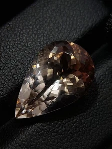 Clean peach Morganite gemstone - faceted natural morganite 9.95 CTS  - Picture 1 of 10