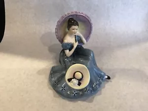 Statuina porcellana Royal Doulton momenti pensivi.HN 2704.Ottime condizioni 1974 - Foto 1 di 9