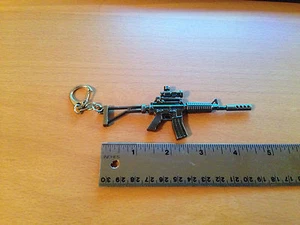 M4 Carbine w/ scope and modified buttstock - Metal Keychain Gun Key Chains (KC3) - Picture 1 of 1