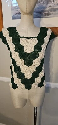 Винтажный зеленый и кремовый вязаный крючком топ ручной работы как на картинке - Изображение 1 из 4