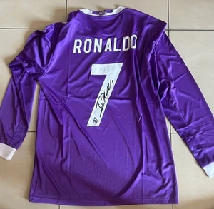 t shirt maglia da Calcio Real Madrid firmata CR7 Cristiano Ronaldo - Foto 1 di 1