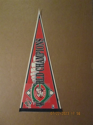 MLB Cincinnati Reds Vintage 1990 World Champions Team Logo Baseball Pennant Cover