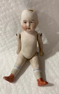 ANTIKE DEUTSCHE KLEINE MINIATURPUPPE MIT GELENKEN AUS BISKUIT Draht aufgereiht 5 Zoll - Bild 1 von 13