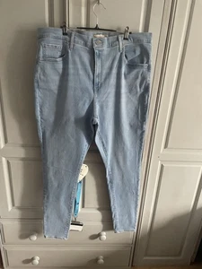 Ladies Levi’s Mile High Super Skinny Jeans Light Blue Size 20 NEW - Picture 1 of 7