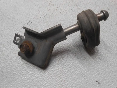 Dodge Dart 2013 2014 2015 2016 soporte de suspensión de escape trasero con perno Foto 1 de 4