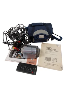 Sony DCR-TRV22E MiniDV Handycam Camcorder Bundle with Accessories - Picture 1 of 11