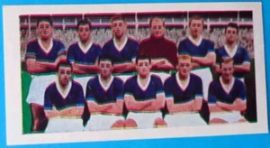 LEYTON ORIENT 57-58 SOCCER TEAMS SOCCER BUBBLE GUM CARD SERIES 1 No 10. - Picture 1 of 2