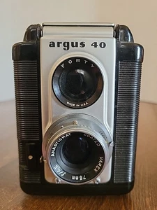 Argus 40 Vintage Film Camera Bakelite And Metal 75mm F4.5 USA Made Anastigmat - Picture 1 of 23