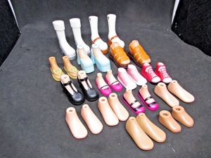 Bratz Doll Shoes & Fee - 15 Matched pairs - boots, sandals, feet, +  (A - Picture 1 of 14