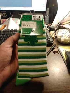 ST. PATRICKS DAY SOCKS, SIZE 9-11, NEW / CARD WERE 3.00 IN BIG LOTS, NOW 1.75 PR - Picture 1 of 5
