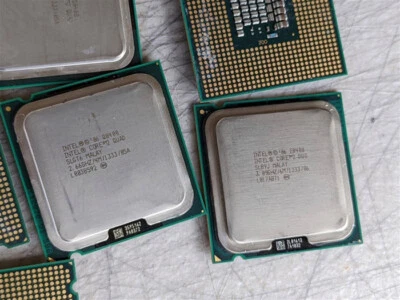 CPU Intel Core 2 Duo E8400 SLB9J 3.00Ghz 6M 1333 06 Socket 775  - Image 1 of 4