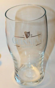 Guinness Draught - Original Glass Glass Guinness & Co. Dublin Ireland - Picture 1 of 6