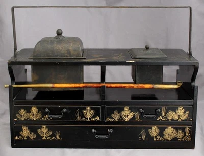 Hibachi japonés de madera lacada Meiji Tabako-bon para ahumador con pipas Kiseru Foto 1 de 4