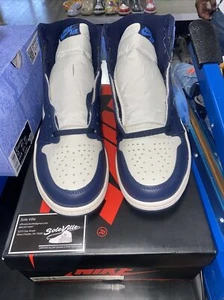Size 10.5 Jordan 1 Retro OG High OBSIDEAN - Picture 1 of 3