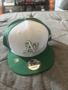 Men's New Era Athletics Trucker 9FIFTY Snapback Hat - Picture 1 of 3