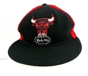 Hardwood Classics Chicago Bulls Windy City NBA Red Black Hat Size Large 7  3/8 - Picture 1 of 7