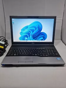 Fujitsu Lifebook A532 Intel Corei3-3120M @2.50GHz 12GB RAM 500GB HDD 15.6" Win11 - Picture 1 of 9