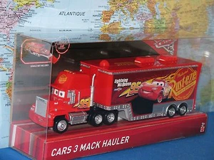 DISNEY PIXAR CARS 3 MACK HAULER LIGHTNING McQUEEN 95 Rust.eze *BRAND NEW & RARE* - Picture 1 of 9
