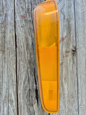 Левый парковочный фонарь 1997-05 Buick Park Avenue 12-5050-01 - Изображение 1 из 4