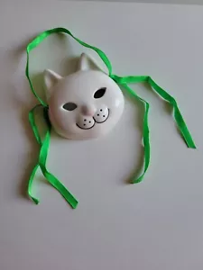 Vintage Midwest Importers White Ceramic Cat Kitten Face Mask Hanging Ornament - Picture 1 of 7