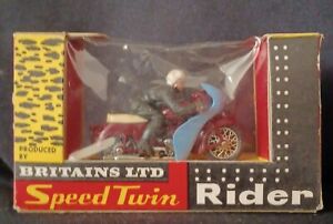 NOS Britains Motorcycle Model #9696 TRIUMPH SPEED TWIN CAFE RACER 