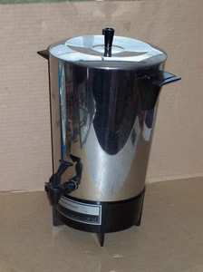 Cafetera percoladora eléctrica vintage EE. UU. Manning Bowman 8 a 30 tazas funcionando - Imagen 1 de 7