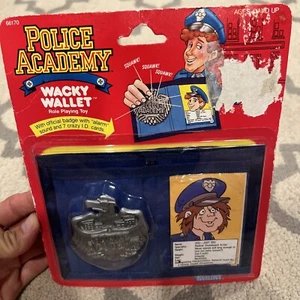 Vintage ☆ WACKEY WALLET ROLE PLAY POLICE ACADEMY ☆ Original Sealed Carded Kenner - Picture 1 of 9