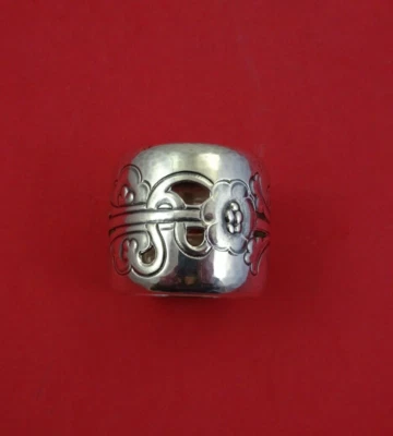 Georg Jensen Fuchsia 纯银餐巾戒指 #15 1.2 盎司 1 1/2 x 1 3/8 — 第 1/2 张图片