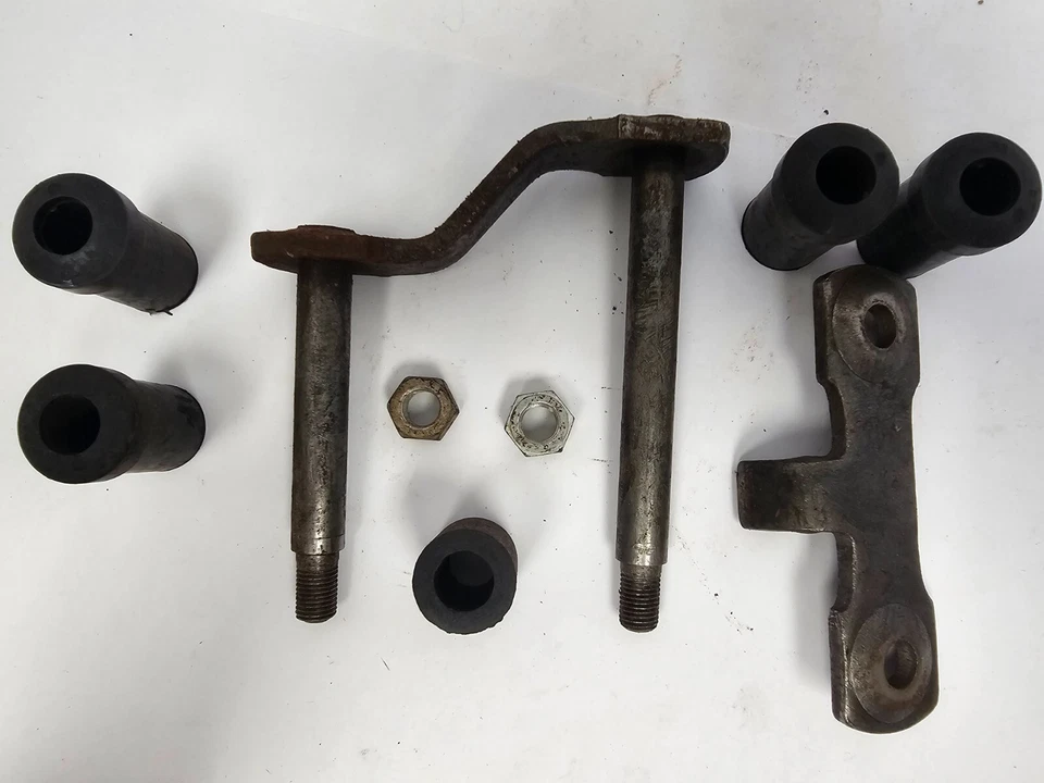 Dodge 880 1962-1963 grillete de resorte trasero y equipamiento de buje 2275543 nuevo en stock Foto 1 de 3