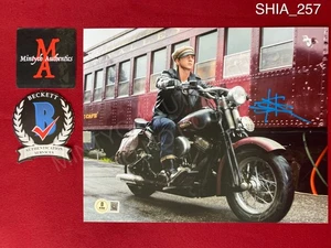 Foto firmada autografiada por Shia LaBeouf de 8x10 Indiana Jones Beckett certificado de autenticidad Mutt - Imagen 1 de 1