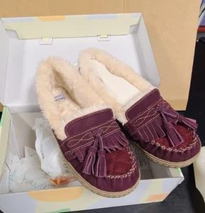NEU Earth Origins Yukon Yasmine WILDLEDER MOKASSIN HAUSSCHUHE Größe 7-8 dunkelrot im Karton - Bild 1 von 6