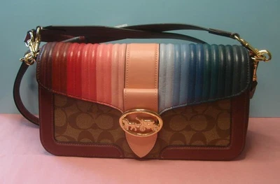Cartera de hombro Coach C1530 Georgie acolchada arco iris y firma Foto 1 de 4
