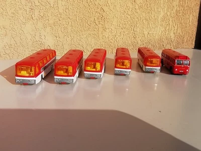 MAJORETTE LOTTO 6 AUTOBUS 1/87 DI CUI 1 CORGI IN METALLO 1/76 -16 - Immagine 1 di 3