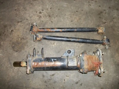 2000 Arctic Cat 500 Left Rear Axle shaft Tube Carrier Swingarms 4x4 Automatic - Imagem 1 de 4